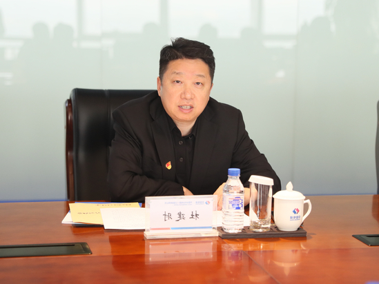 杜建时.jpg